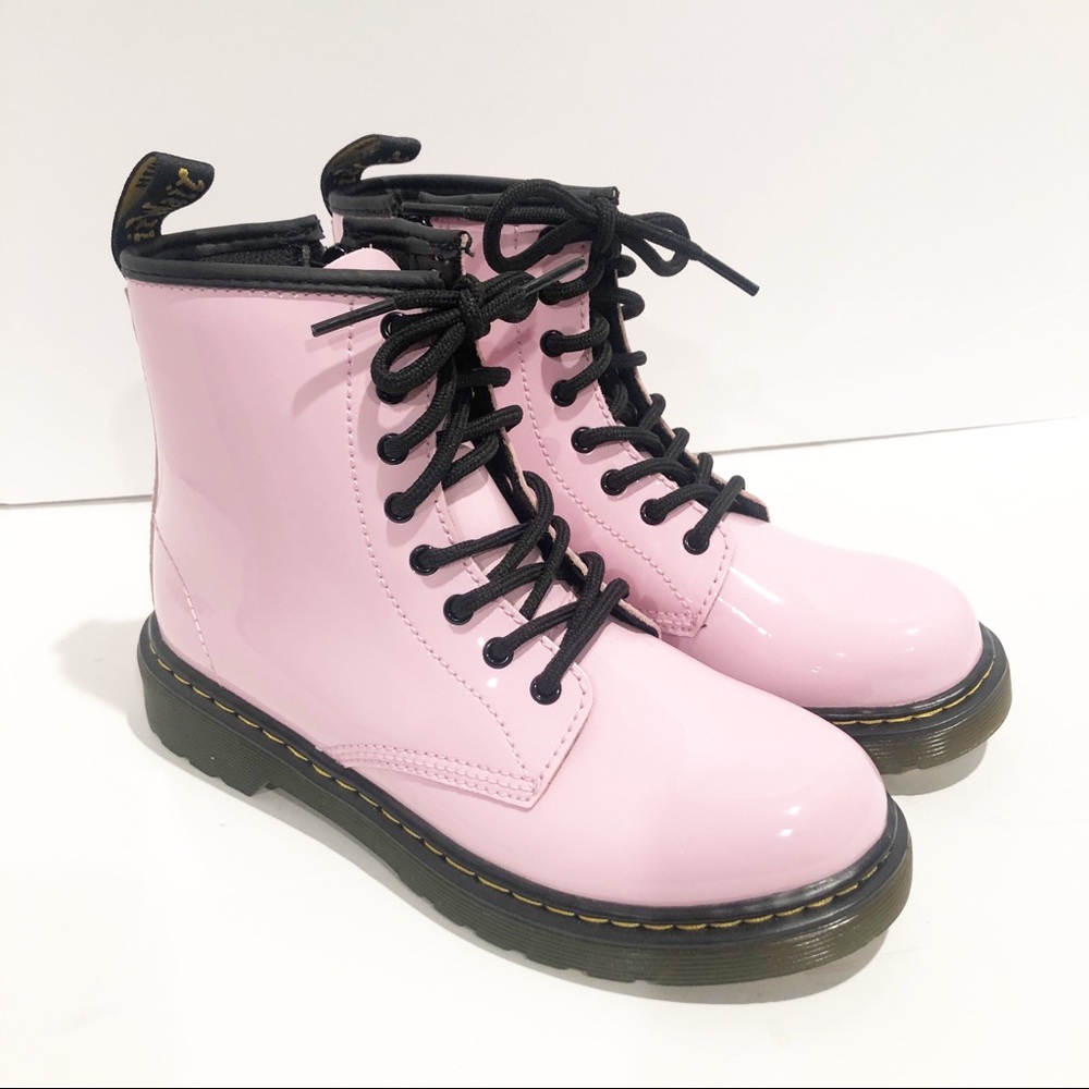 NWOT Dr. Martens 1460 8-Eye Patent Boot - Big Kid - Pale Pink Size 2